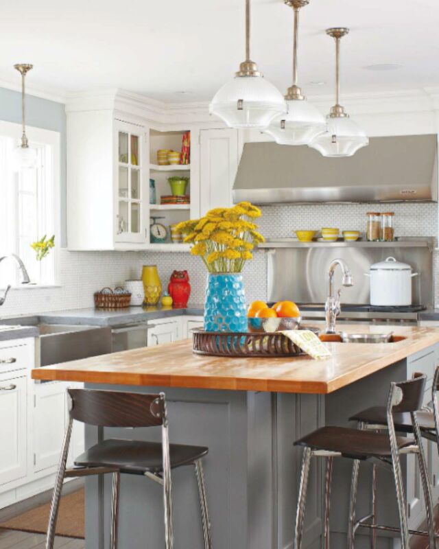 Throwback to when this beautiful kitchen was featured in @betterhomesandgardens  It was a pinch me moment for sure. 

As seen in @betterhomesandgardens Styled by @dunesandduchess 
Photos by @mpproductions 
Design by @mollyhirschinteriors 

#kitchendesignideas #betterhomesandgardens #kitchenstyle #kitchenstyling #concretecountertops #woodislandtop #antiquependantlighting #ridgefieldct #mollyhirschinteriors